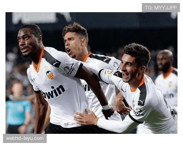 西甲铁血防线再升级，争冠征程稳扎稳打