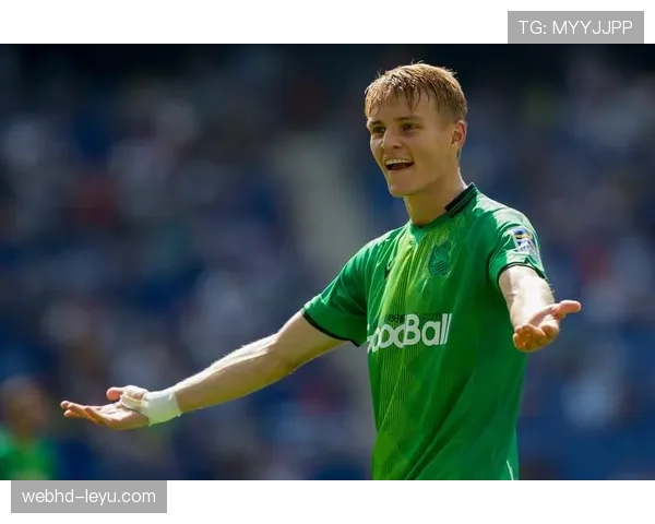 若昂·帕利尼娅近期表现稳健,中场拦截能力持续提升 若昂·帕利尼娅近期表现稳健,中场拦截能力持续提升